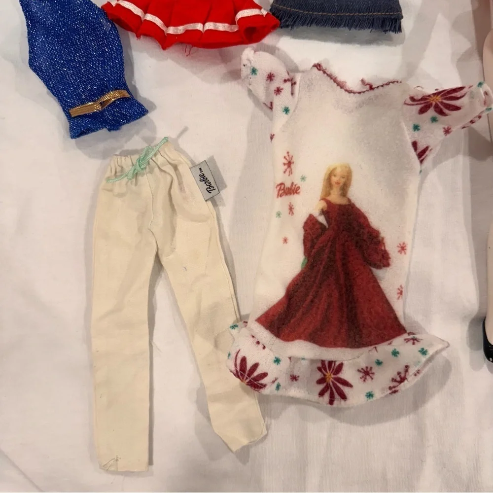 Vintage 1976 Barbie Doll and clothes Y2K